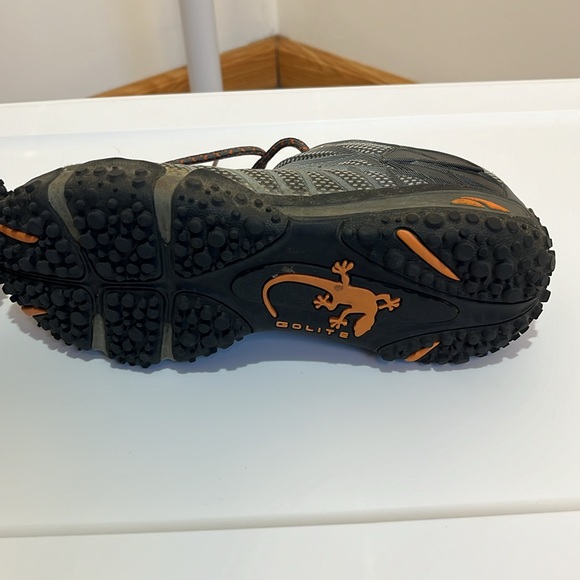 Men’s gray laced Golite rock absorber hiking shoes size 8.5 w/cruv heal support - Picture 14 of 15